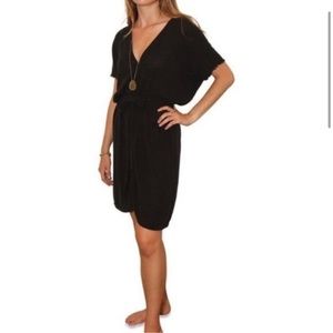 TINA+JO BELTED KIMONO DRESS SIZE XS FITS OVERSIZED UP TO A MEDIUM NOT FOR XS